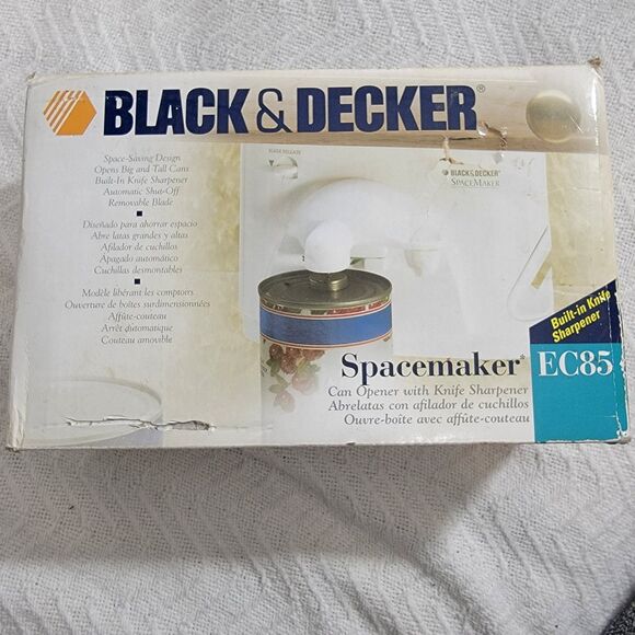 Black & Decker Spacemaker EC85 Under Cabinet Mount Can Opener W/Knife Sharpener - Picture 1 of 13